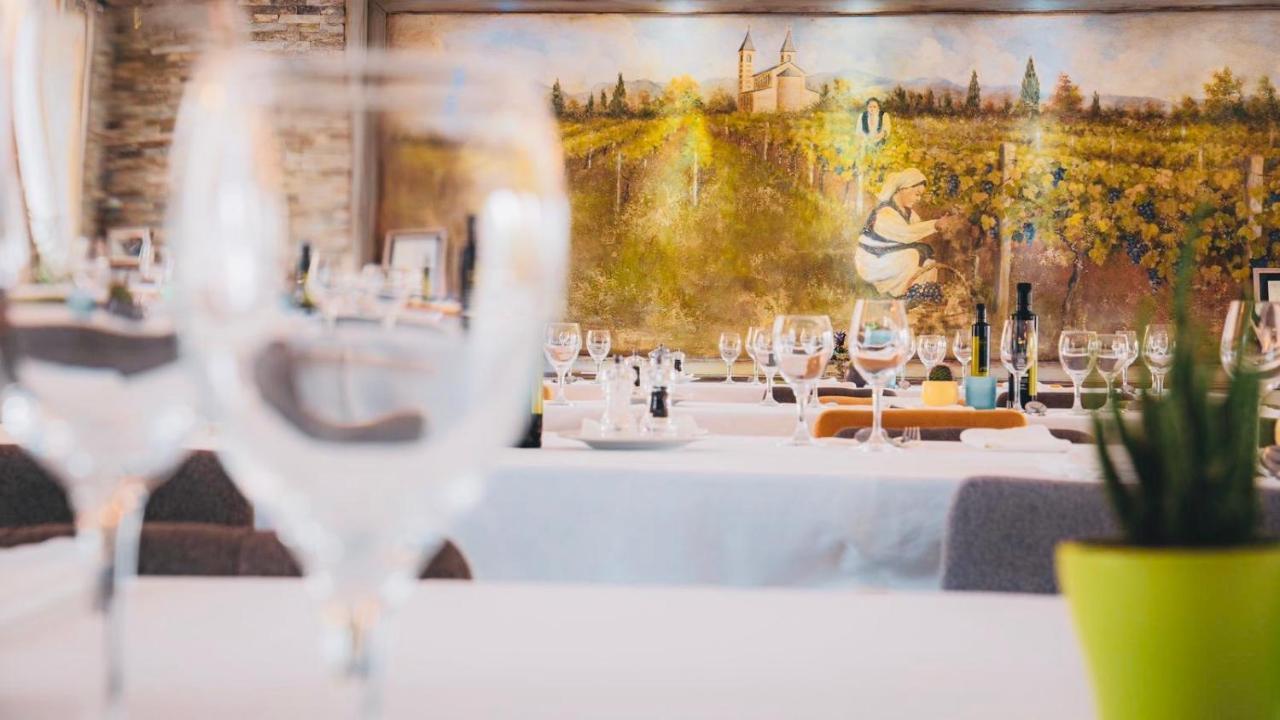 Wine Hotel Cesarica Međugorje Eksteriør bilde