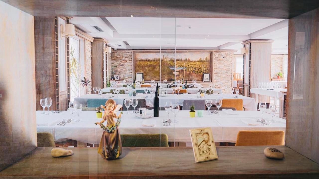 Wine Hotel Cesarica Međugorje Eksteriør bilde