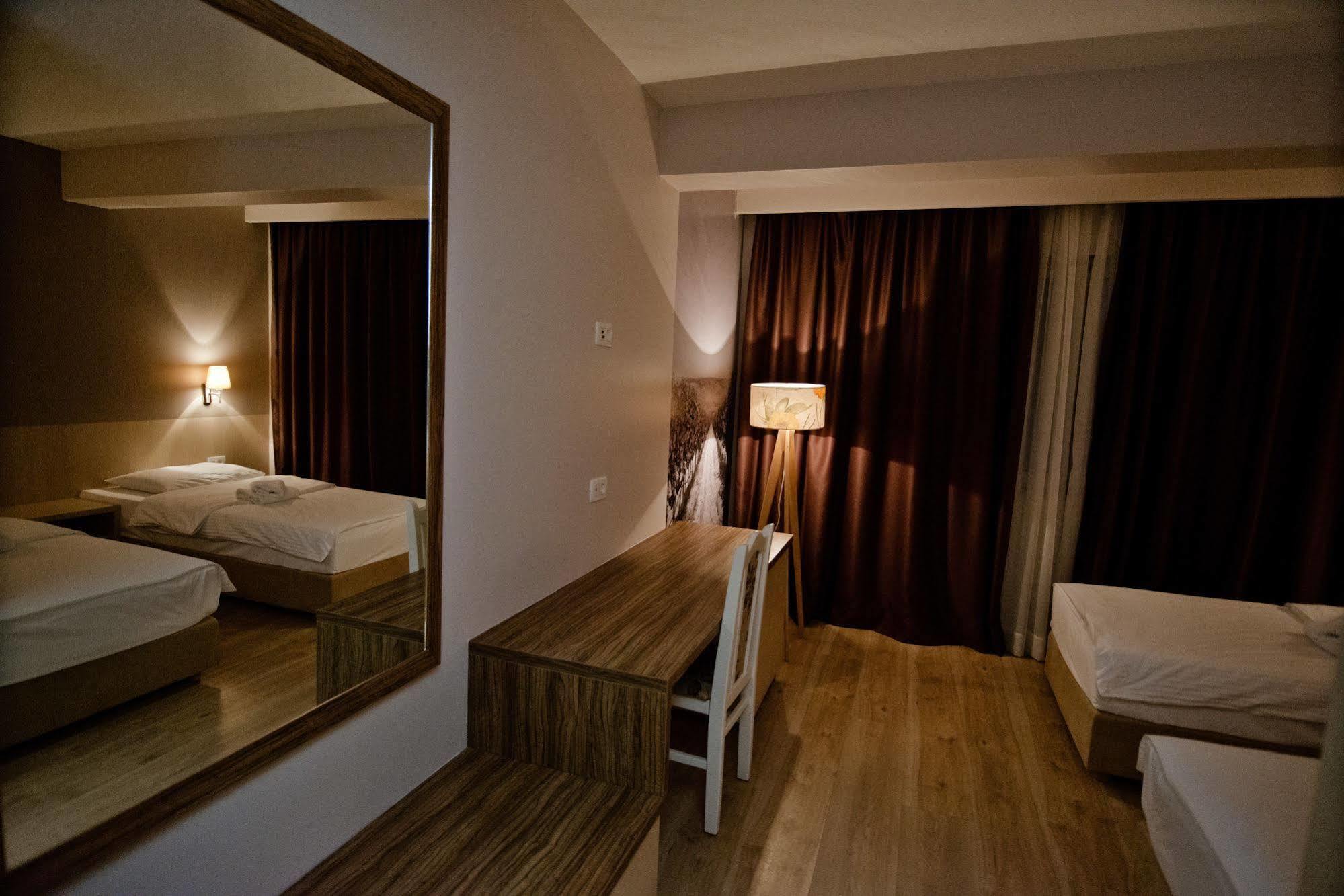 Wine Hotel Cesarica Međugorje Eksteriør bilde